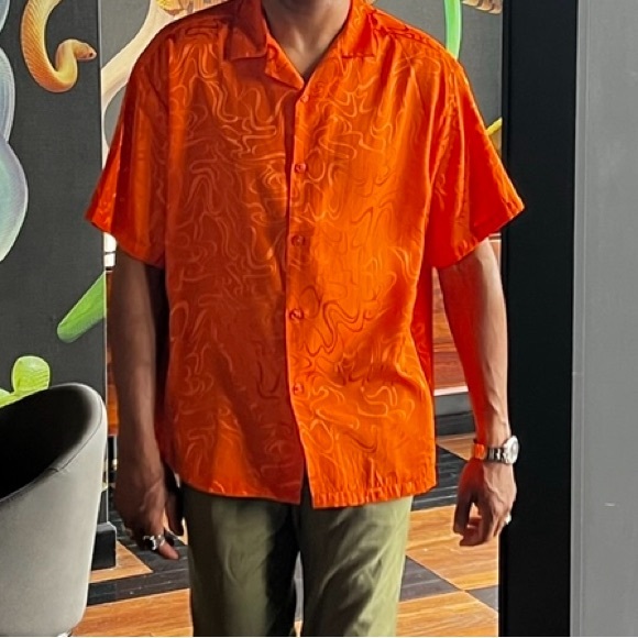 Men Boxy Button Down - Picture 2 of 2